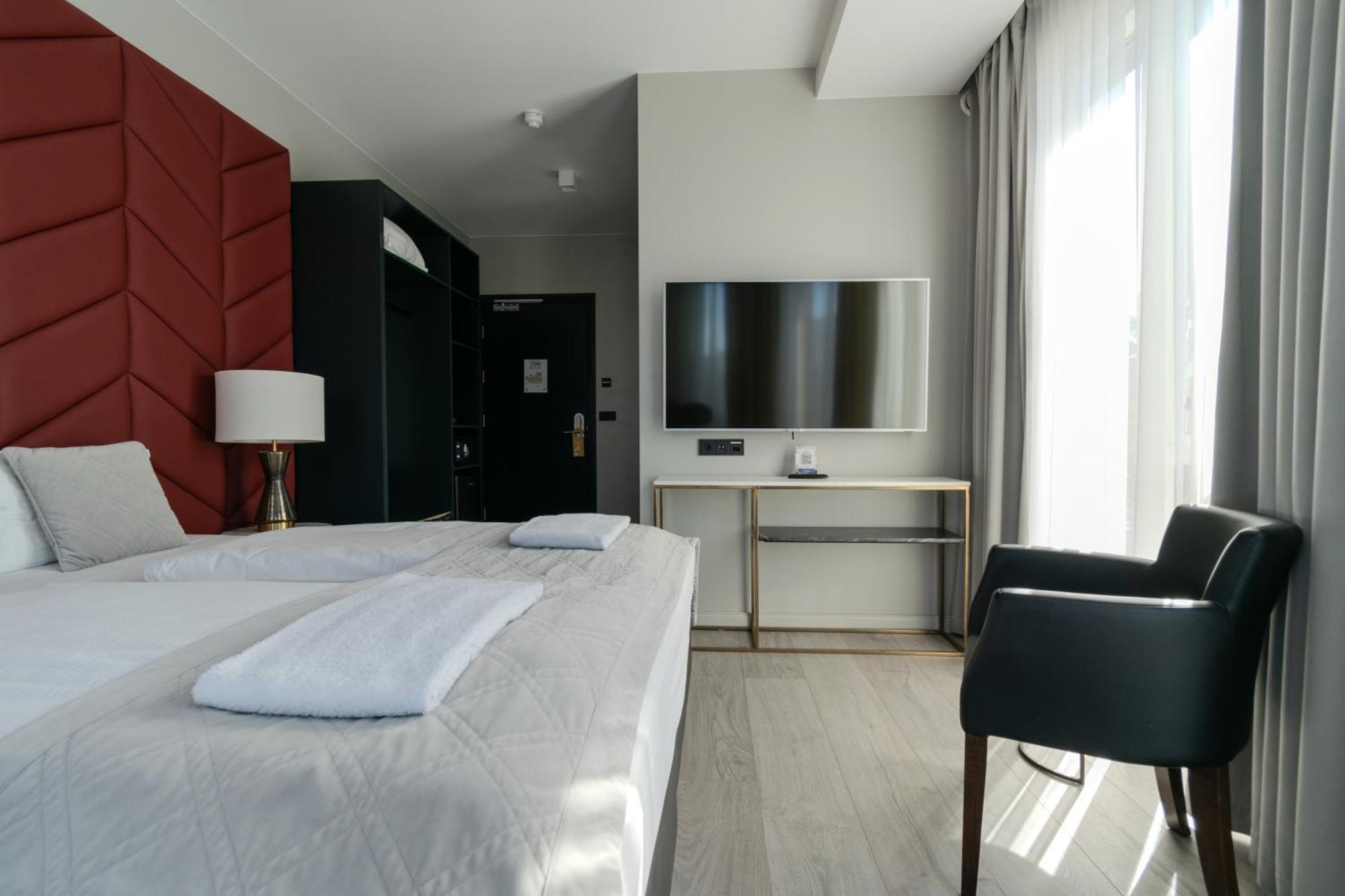 Midtown 3*